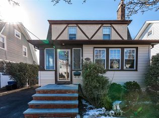 72 Fulton Ave, New Hyde Park, NY 11040
