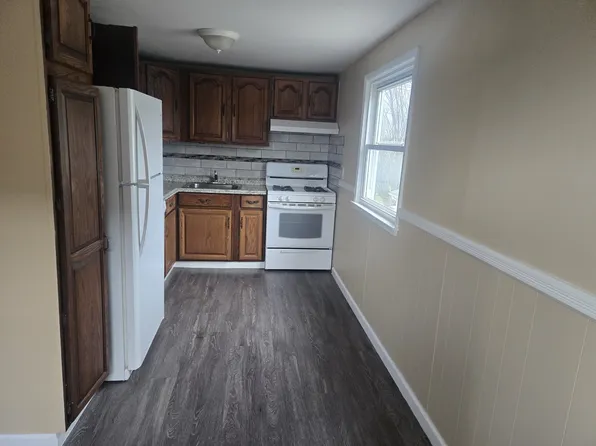 (undisclosed Address), East Rockaway, NY 11518