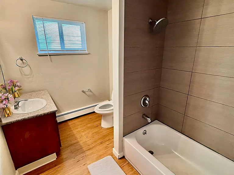 285 S Jay Street — Photo 8
