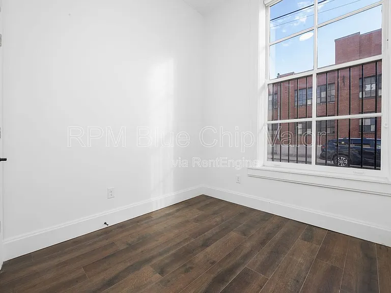 2151 Colerain Ave — Photo 11