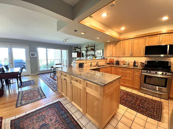 4th image of 293 Seven Springs Dr #4G
