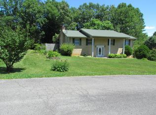 234 Greenwood Dr, Harriman, TN 37748