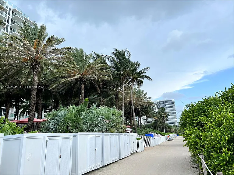 9172 Collins Ave #305 — Photo 36