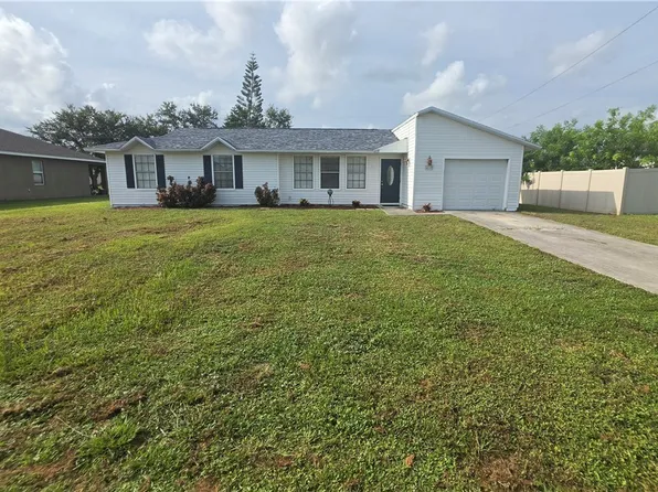 419 SE 15th St, Cape Coral, FL 33990