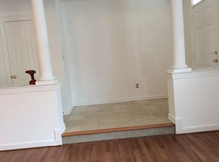 5029 Softwood Ln, Woodbridge, VA 22192