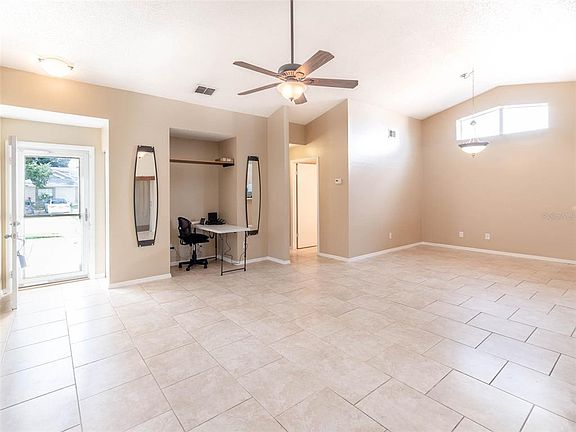 4th image of 13335 Laraway Dr