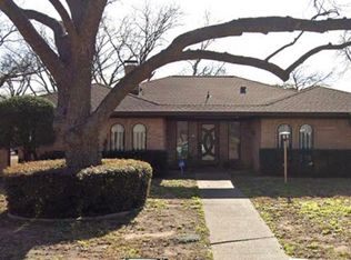 2914 Kircaldy Ct, Arlington, TX 76015