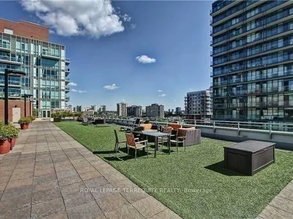 116 George St Unit 405, Toronto, ON M5A 3S2