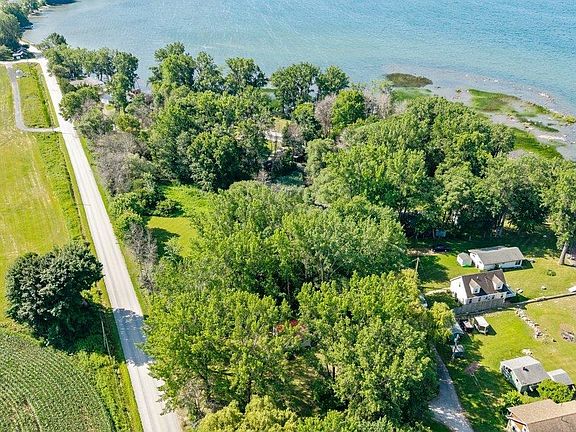 4th image of 2322 West Shore Road
