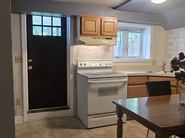 130 Merriam Ave APT 1