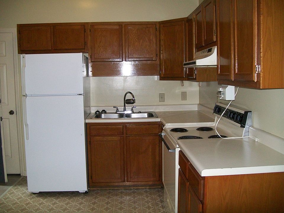 2nd image of 3537 Fiesta Dr