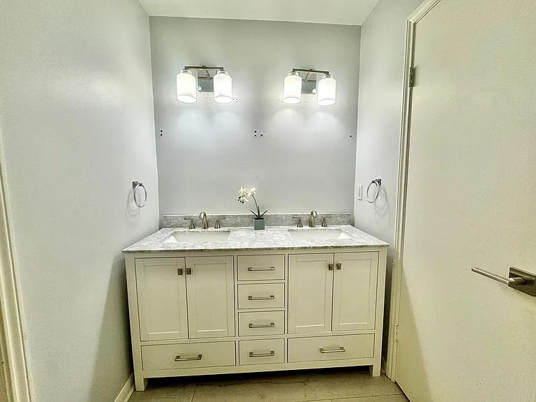 2323 Bering Dr #2 — Photo 31