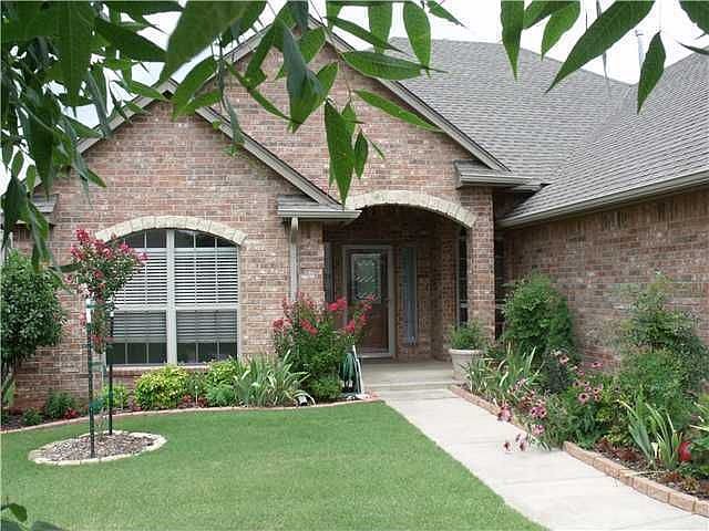 2nd image of 101 Stonebrook Way