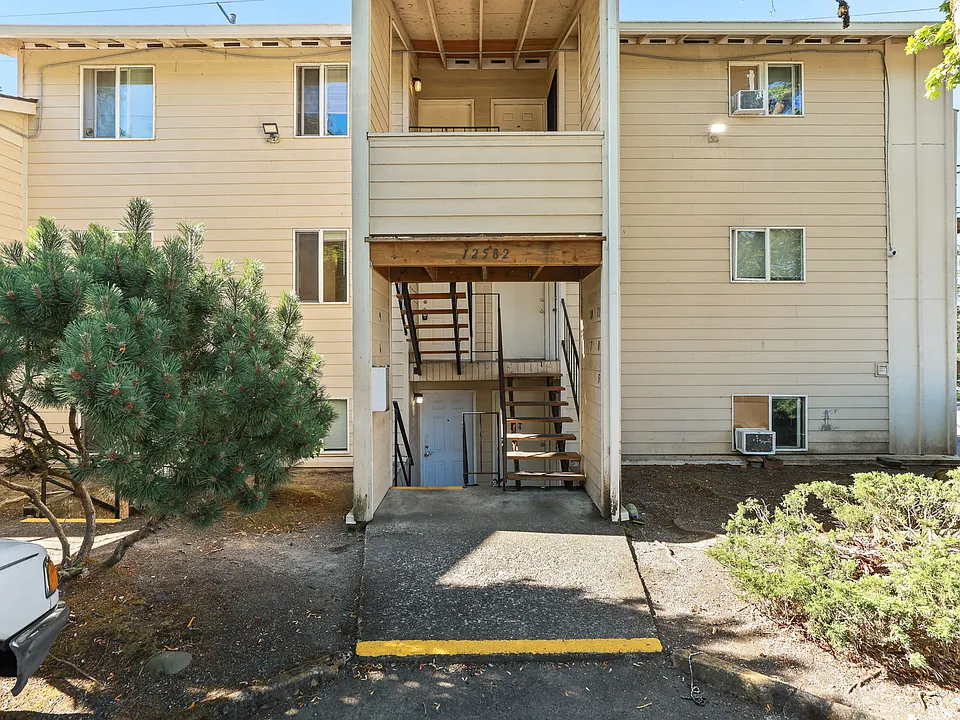 Charbern Apartments