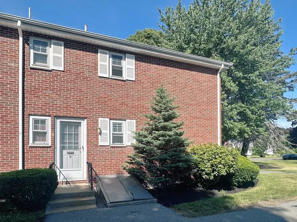 14 Emerson Gardens Rd #14, Lexington, MA 02420