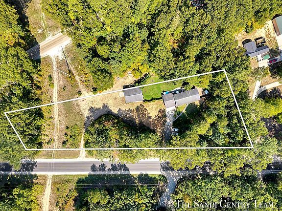 5th image of 14119 Apple Dr