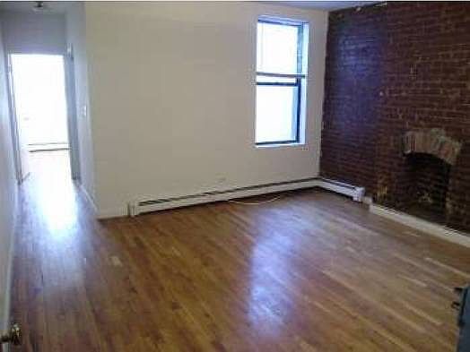 3rd image of 166 E 107th St APT 4B