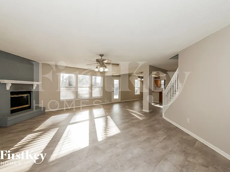 6845 Woodland Heights Dr — Photo 4