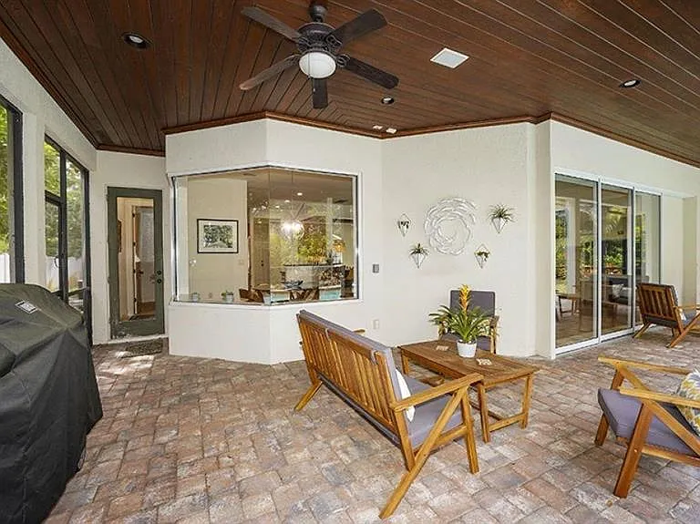 1725 Bonita Ct — Photo 44