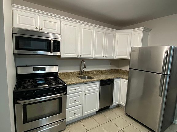 2nd image of 266 Woodland Ave #2A