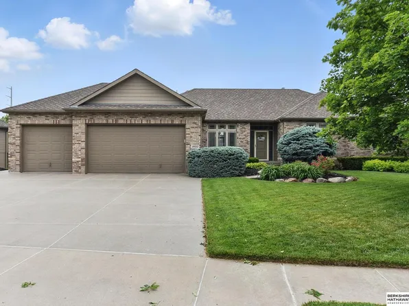 10022 S 177th St, Omaha, NE 68136
