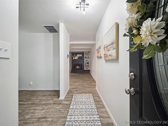 4th image of 5235 S Zunis Pl