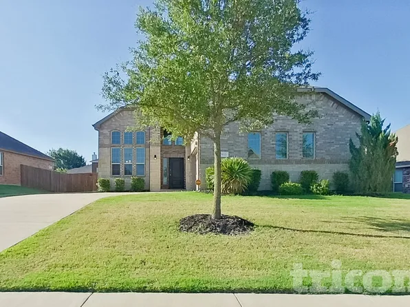 612 Golden Bell Dr, Red Oak, TX 75154