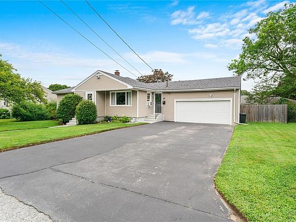 3rd image of 48 Brackett Ave