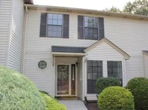 3002 Cricket Cir, Edison, NJ 08820