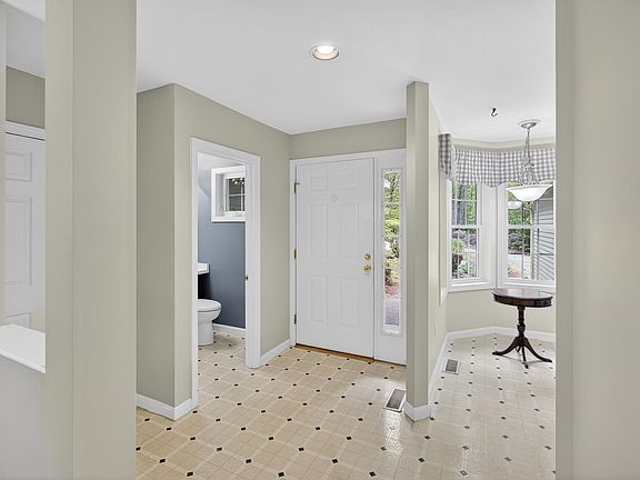 3rd image of 1465 Hooksett Road #407