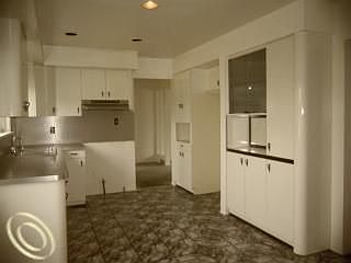 3rd image of 31307 Carmody Dr