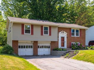 106 Hillary Dr, Rochester, NY 14624