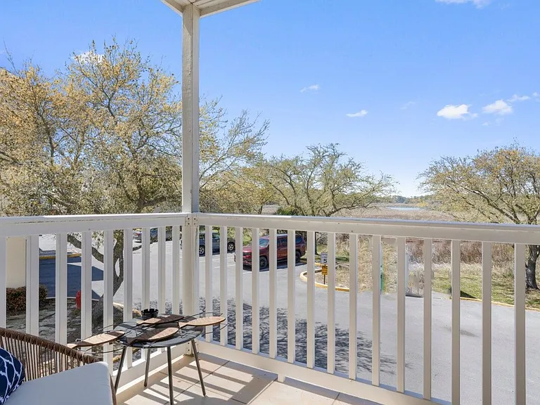 Beachview Dr — Photo 11