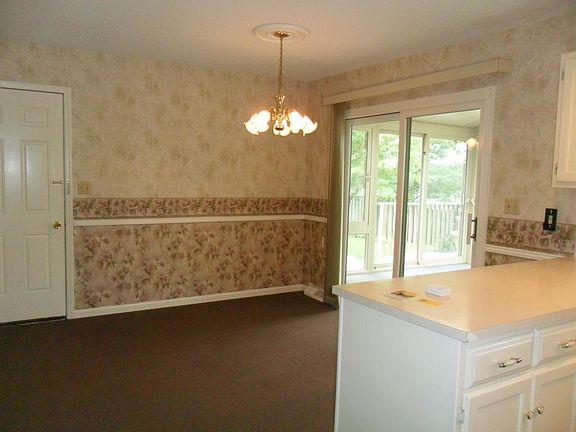 4th image of 1106 S Red Wing Dr