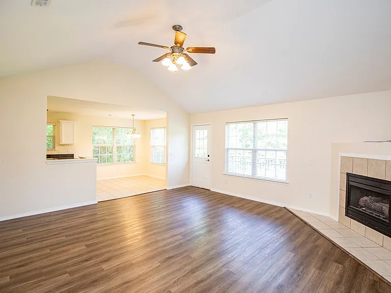 2 Watling Ln — Photo 3
