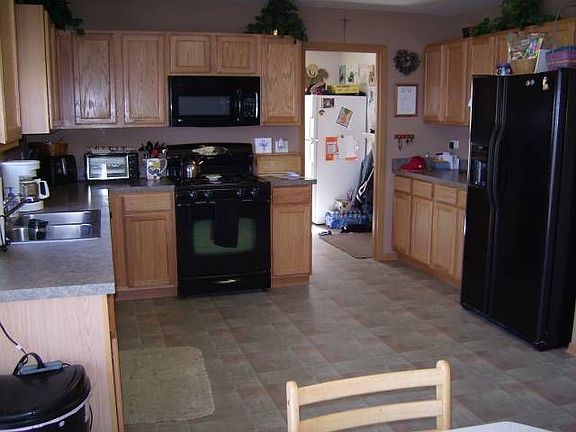 Spacious kitchen