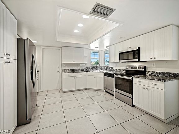 5th image of 5365 Chippendale Cir E