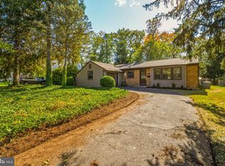 1015 Merrymount Ave S, Turnersville, NJ 08012