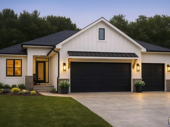 6211 SW 46th Ct, Topeka, KS 66610