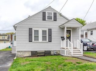 178 Dracut St, Lowell, MA 01854
