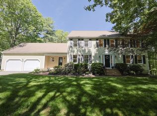 13 Valleywood Rd, Hopkinton, MA 01748