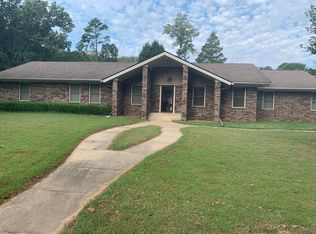 308 Cedarwood Ct, Russellville, AR 72801