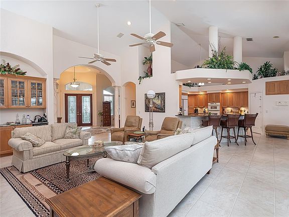 3rd image of 507 Marseilles Ct