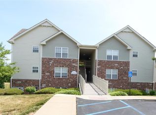 1412 Piedmont Circle St, Peters, MO 63304