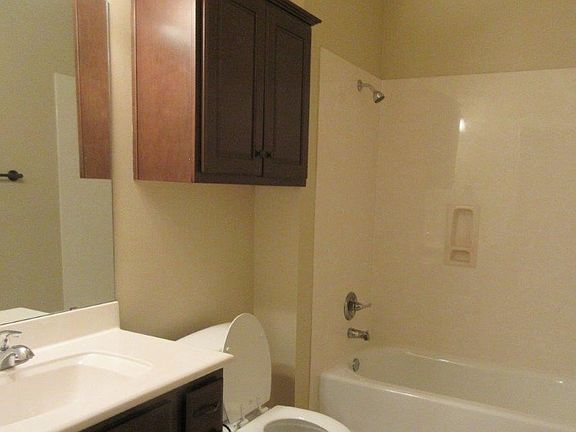 5th image of 15918 Windermere Dr APT 317