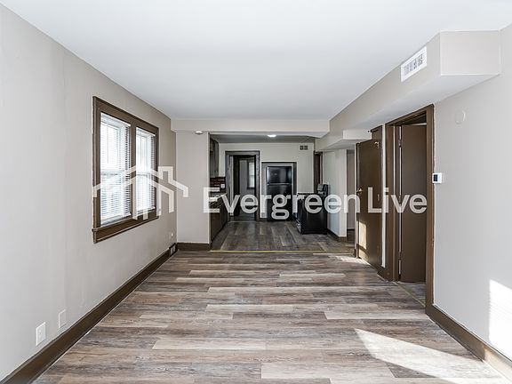 3rd image of 5147 N 58th St