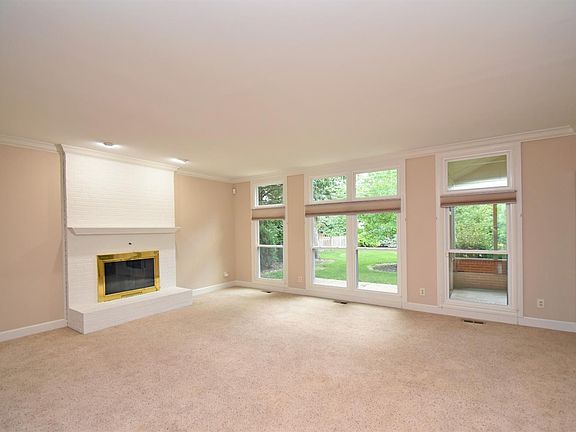 4th image of 9048 Terwilligersridge Dr