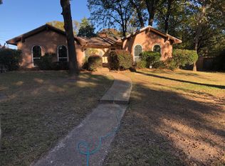 8304 Oxford Dr, Tyler, TX 75703