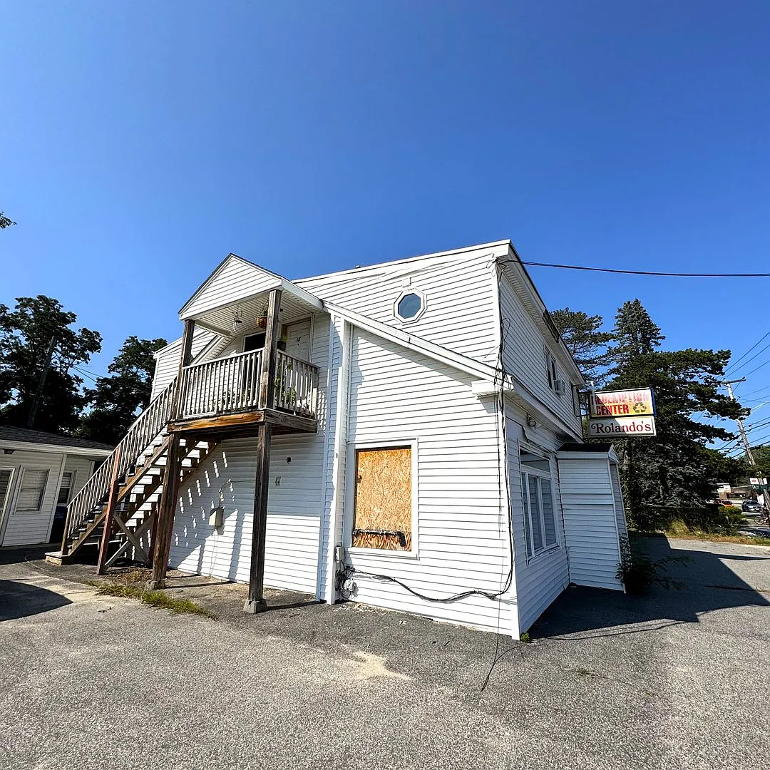 Tilton Apartments — Photo 1
