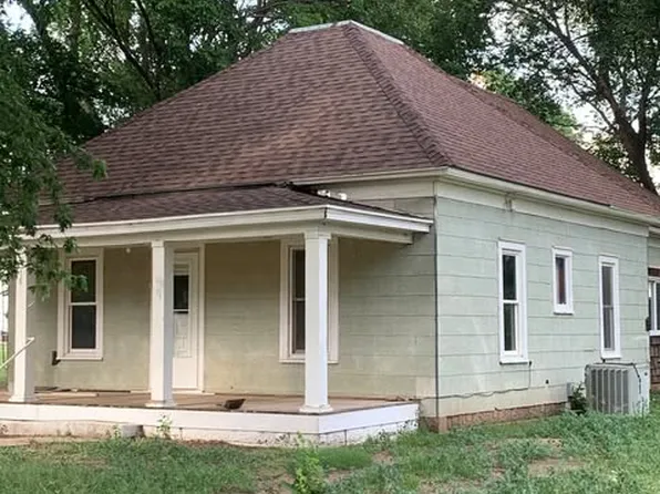 316 Sissons, Danville, KS 67036